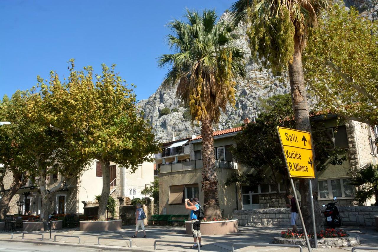 Aparment Mimica-Croatia , Omis , center Omiš Exterior foto