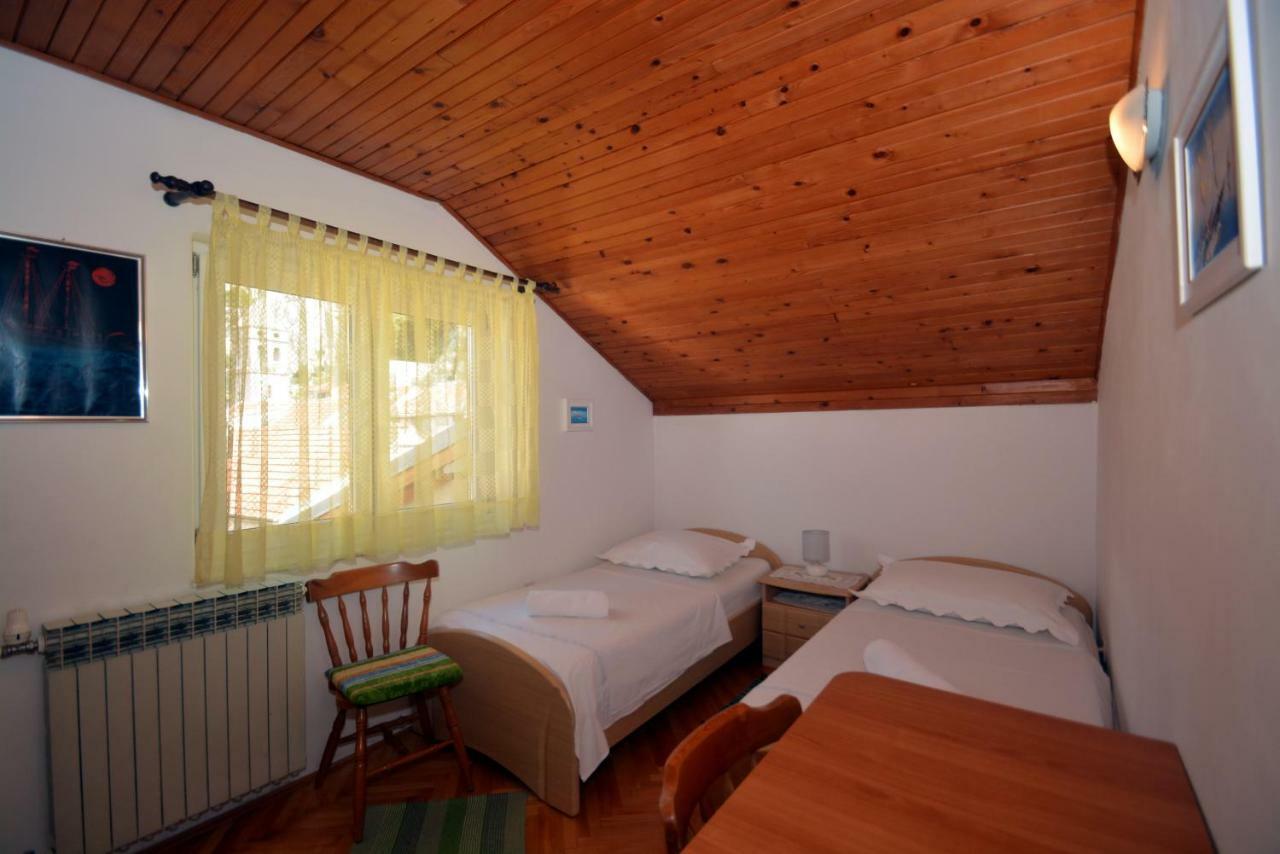 Aparment Mimica-Croatia , Omis , center Omiš Exterior foto