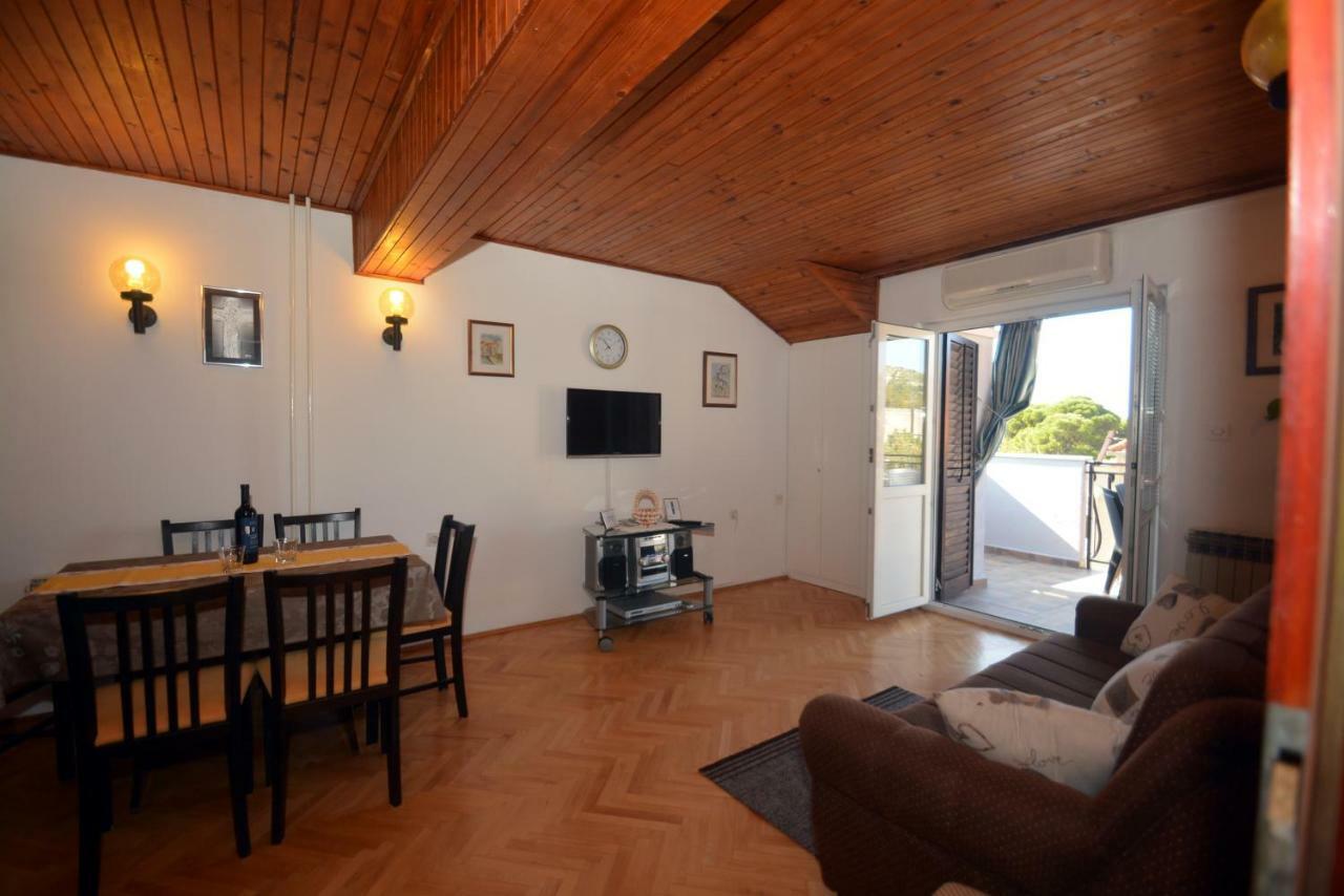 Aparment Mimica-Croatia , Omis , center Omiš Exterior foto