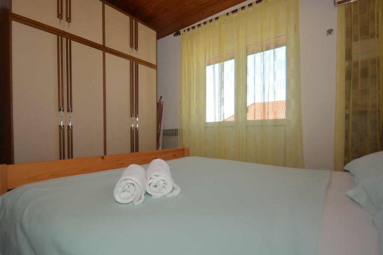 Aparment Mimica-Croatia , Omis , center Omiš Exterior foto