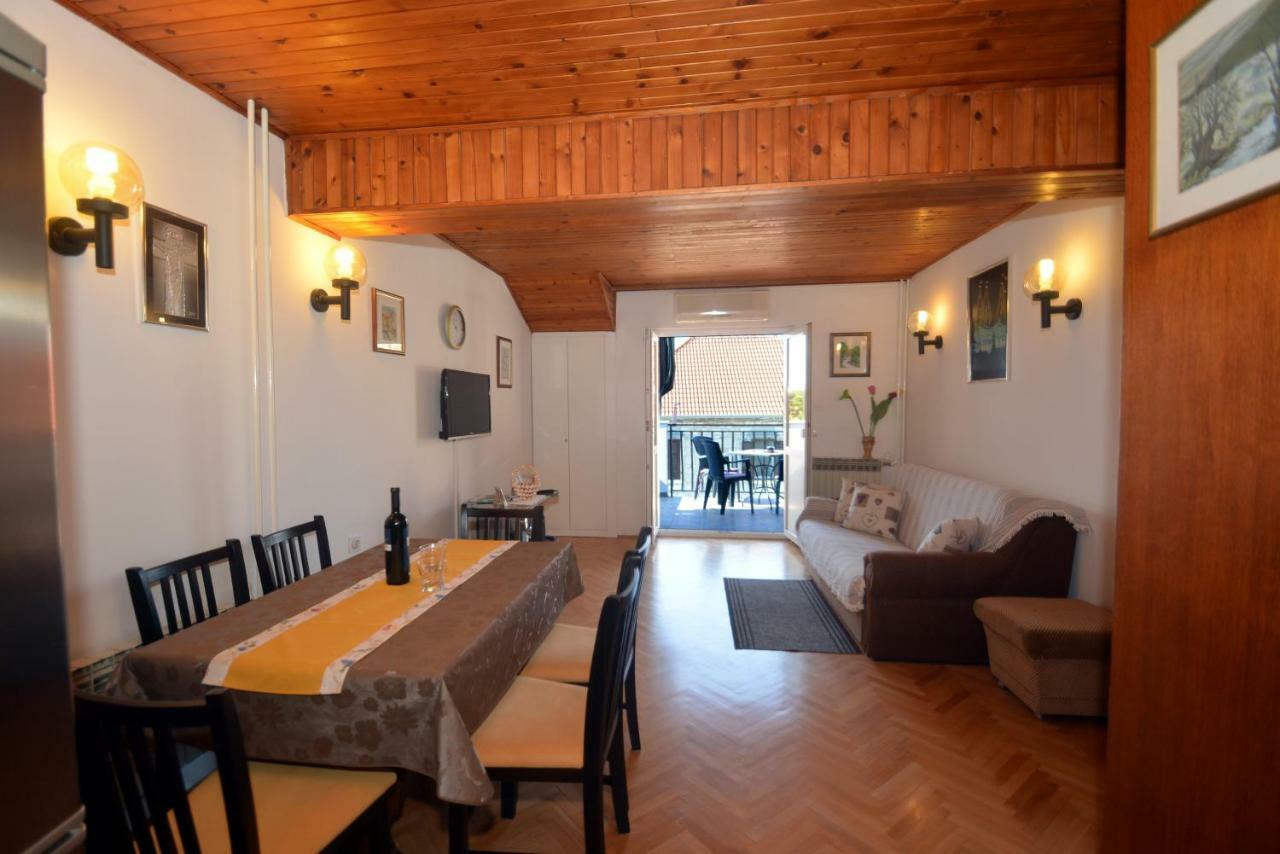 Aparment Mimica-Croatia , Omis , center Omiš Exterior foto