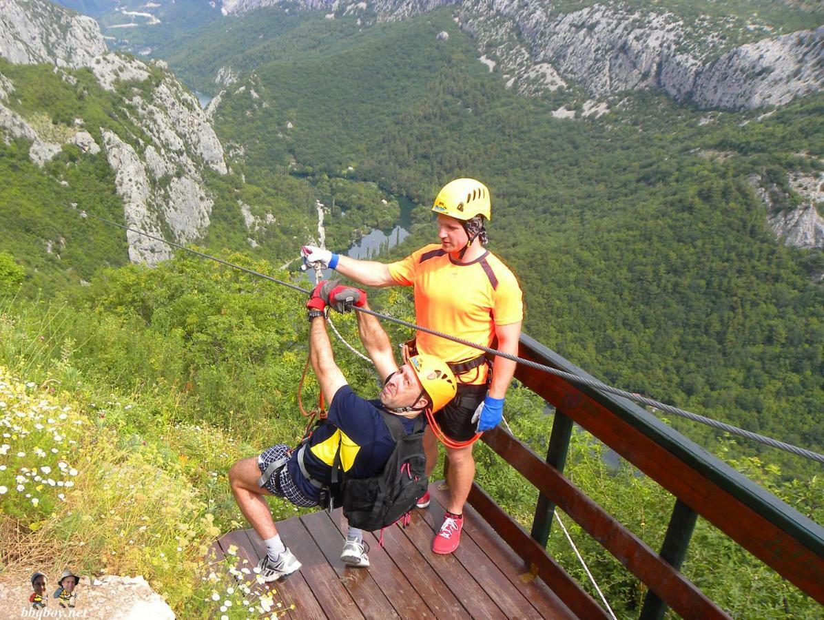Aparment Mimica-Croatia , Omis , center Omiš Exterior foto
